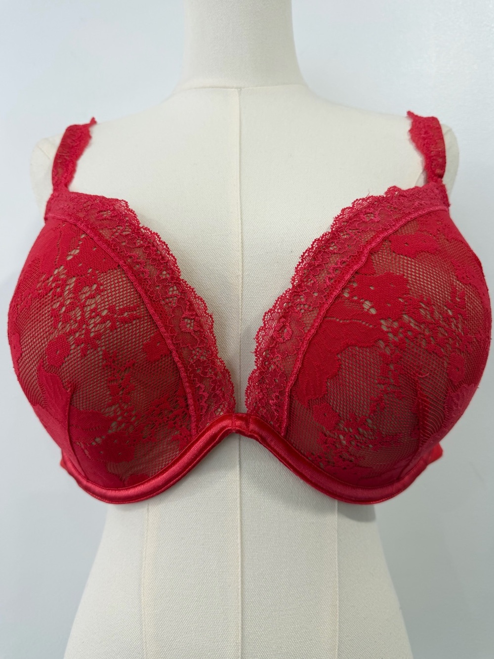 Cacique Lace Underwire Bra 40DDD